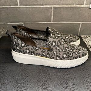 NEW Sofft Women's Pavina Slip On Shoes / Loafer ~ Gray Leopard Print  10